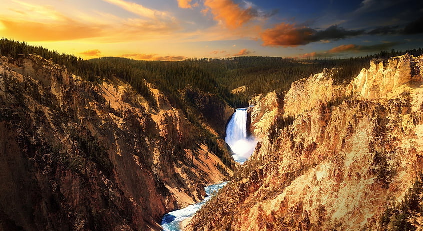 Yellowstone summer vacation packages 2024